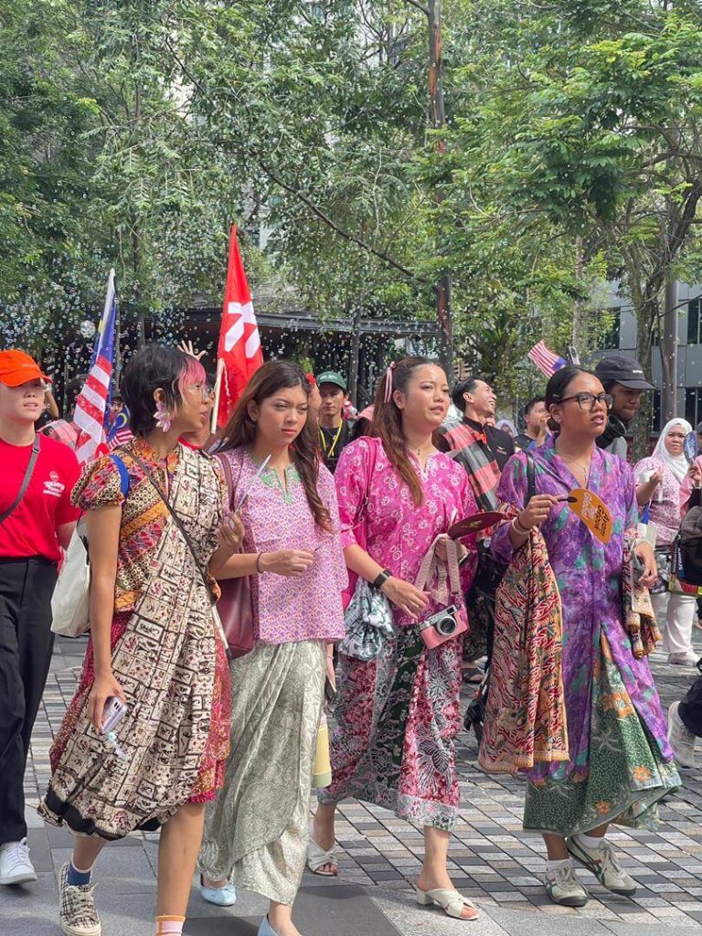 Keretapi Sarong 2025